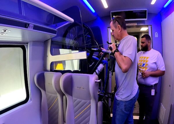 Im Highspeed-Train Brightline